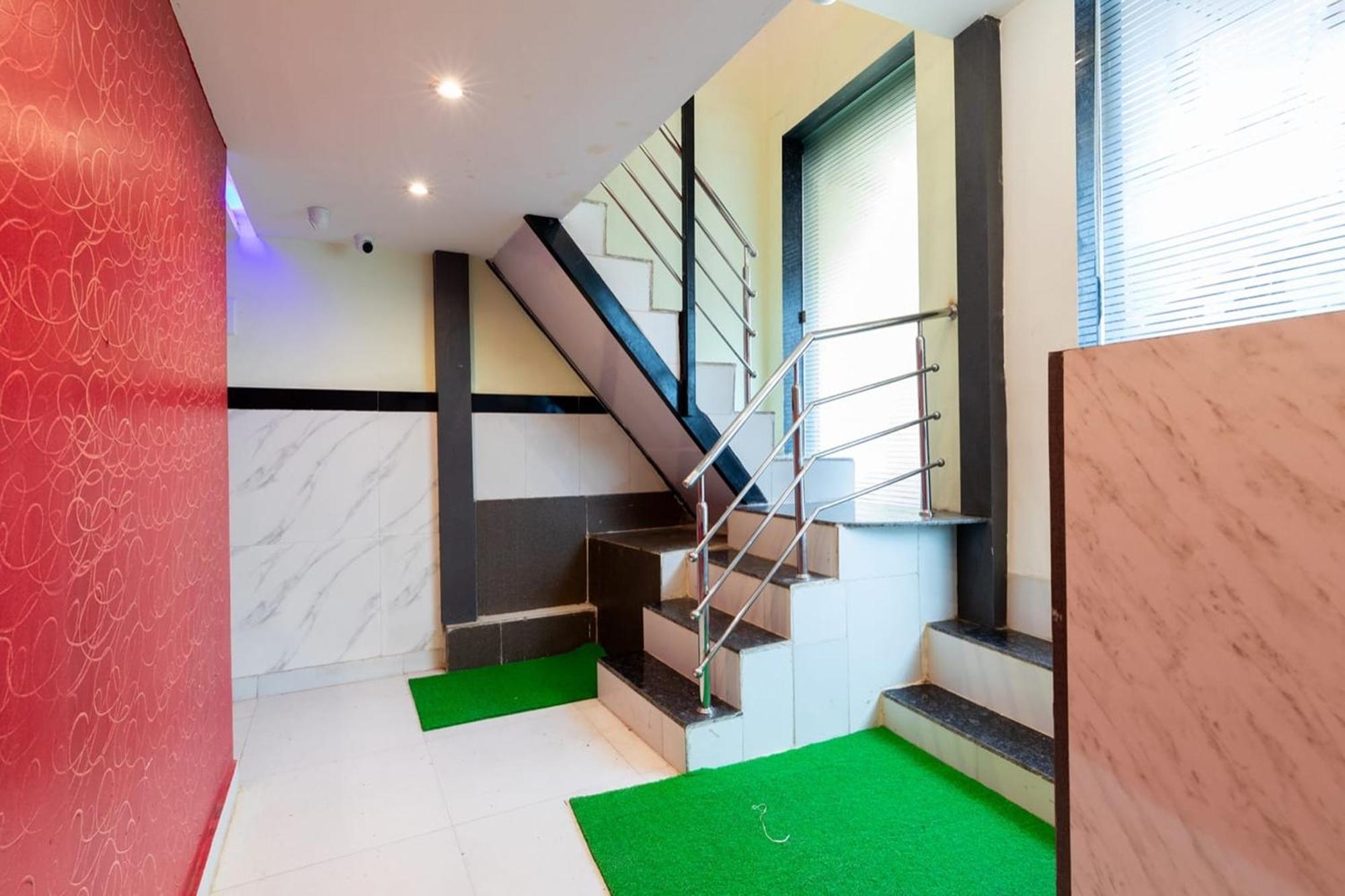 Hotel Shera Residency Βομβάη Εξωτερικό φωτογραφία